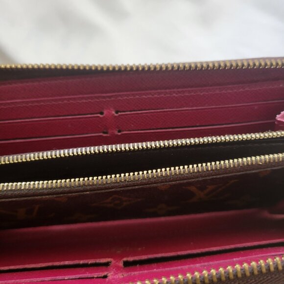 Louis Vuitton clemence wallet in fuchsia - Picture 6 of 9